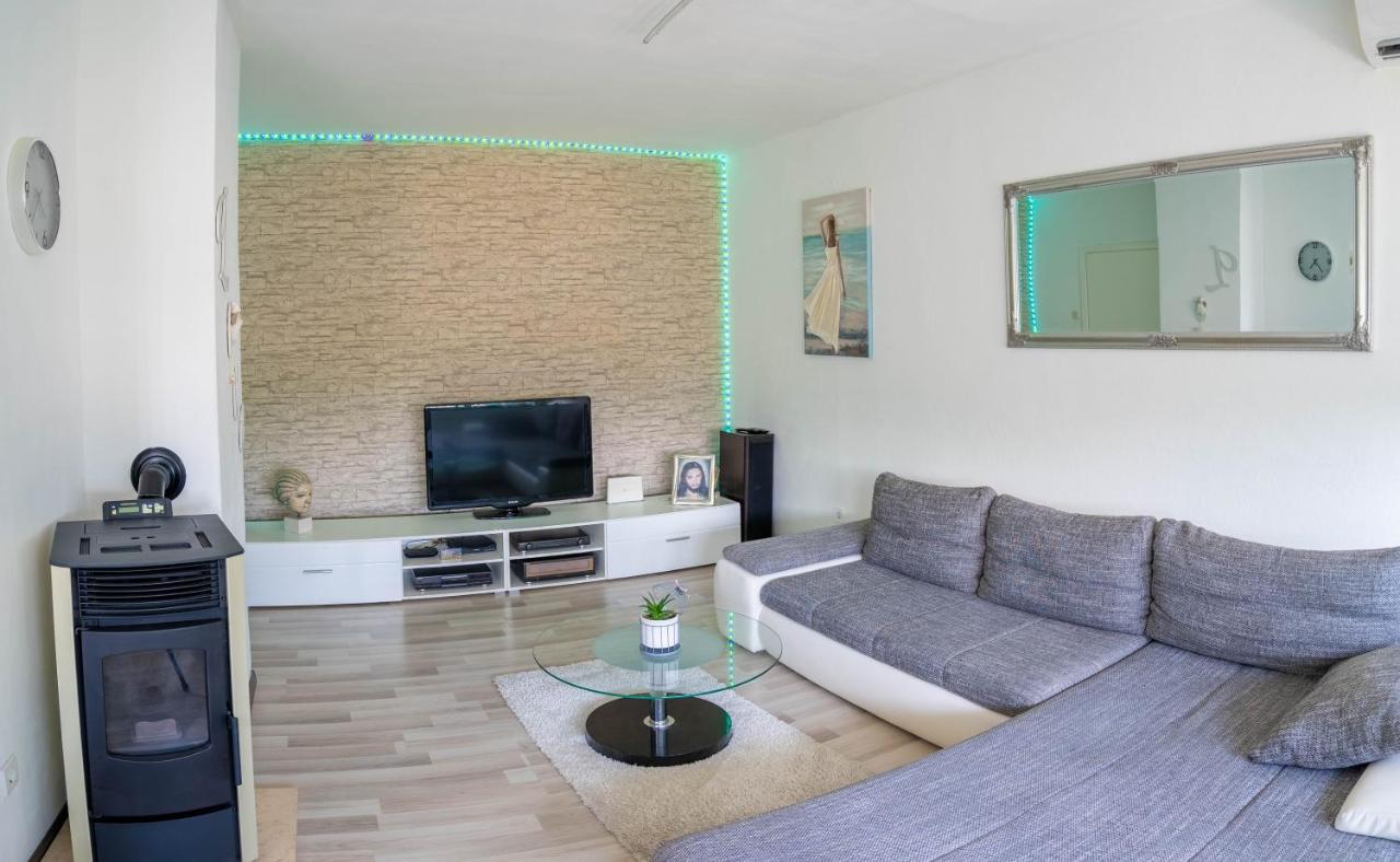 Apartament Apartman M Knin Zewnętrze zdjęcie